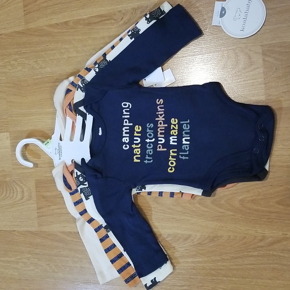 4 pack body suits 0-3 months NWT
